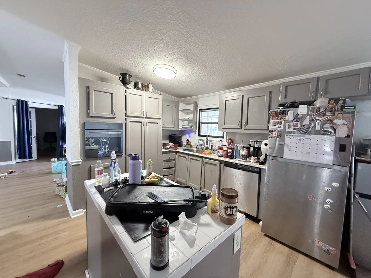 Vacant house we buy as-is in Putnam County, Florida